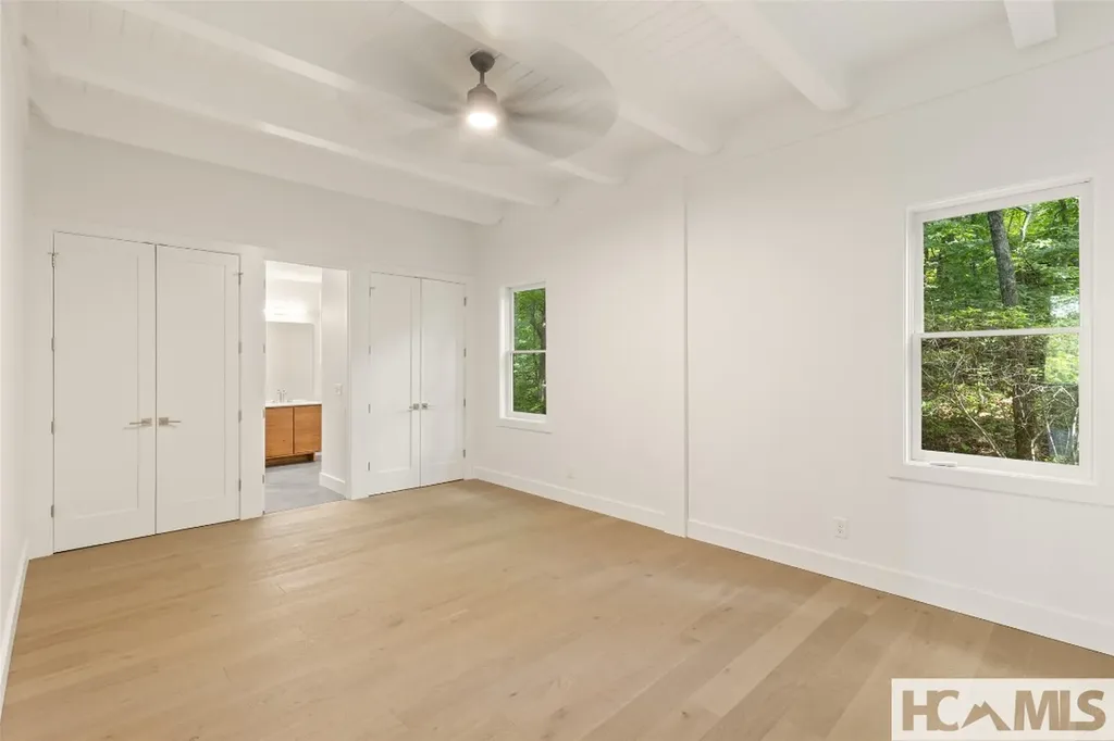 205 Autumn Valley Lane Scaly Mountain NC 28775