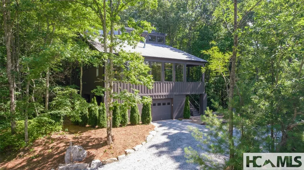 205 Autumn Valley Lane Scaly Mountain NC 28775