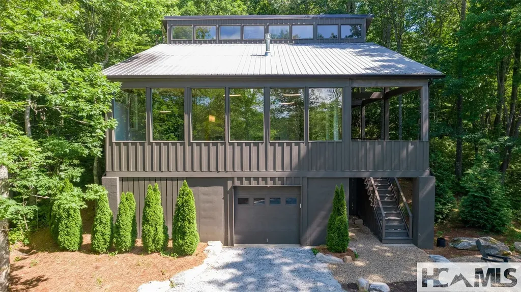 205 Autumn Valley Lane Scaly Mountain NC 28775