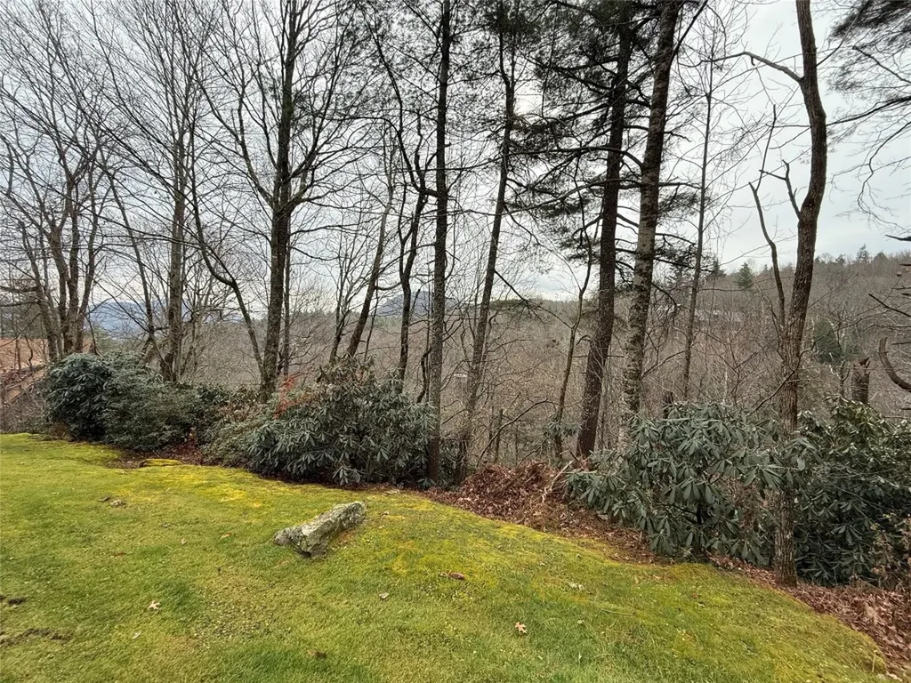 187 Lost Trail Highlands NC 28741