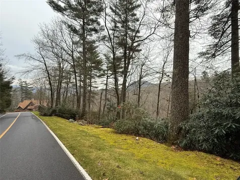 187 Lost Trail Highlands NC 28741