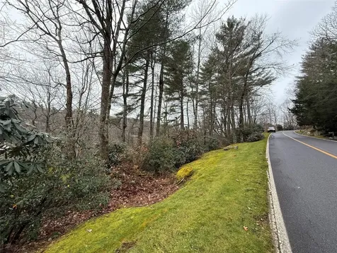187 Lost Trail Highlands NC 28741