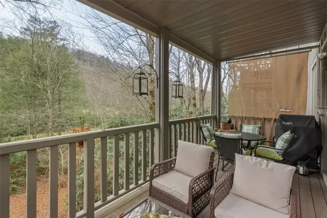 227 Chestnut Cove Highlands NC 28741