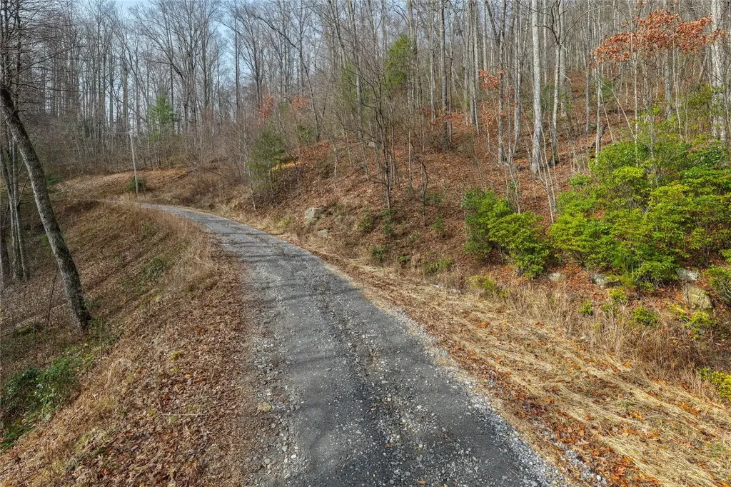N/a Hunter Jim Creek Road Cullowhee NC 28723
