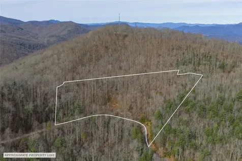 N/a Hunter Jim Creek Road Cullowhee NC 28723