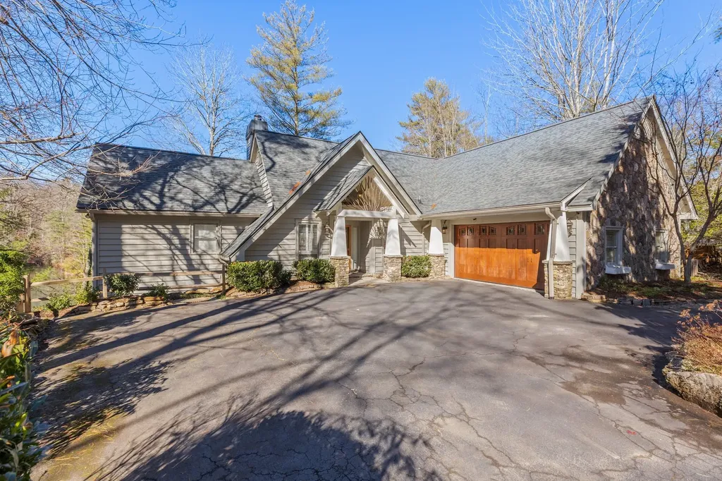 100 The Pinnacle Drive Sapphire NC 28774