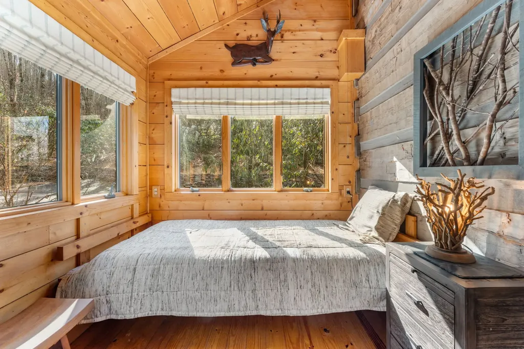 517 Joshs Trail Cashiers NC 28717