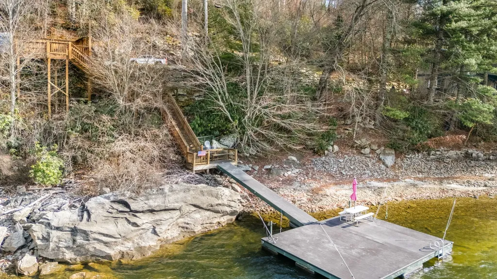 517 Joshs Trail Cashiers NC 28717