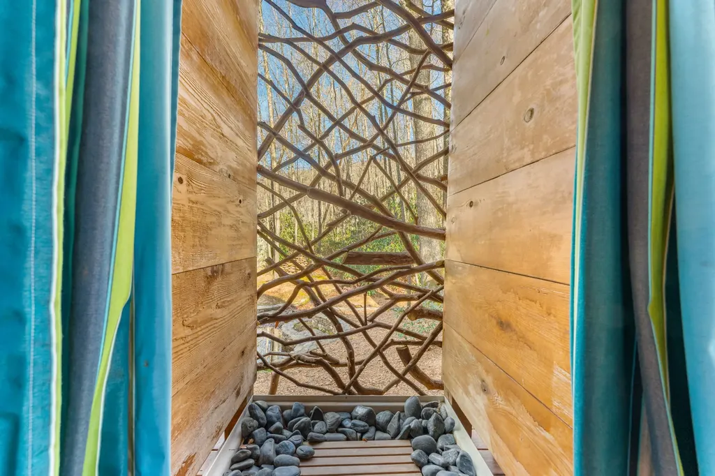 517 Joshs Trail Cashiers NC 28717