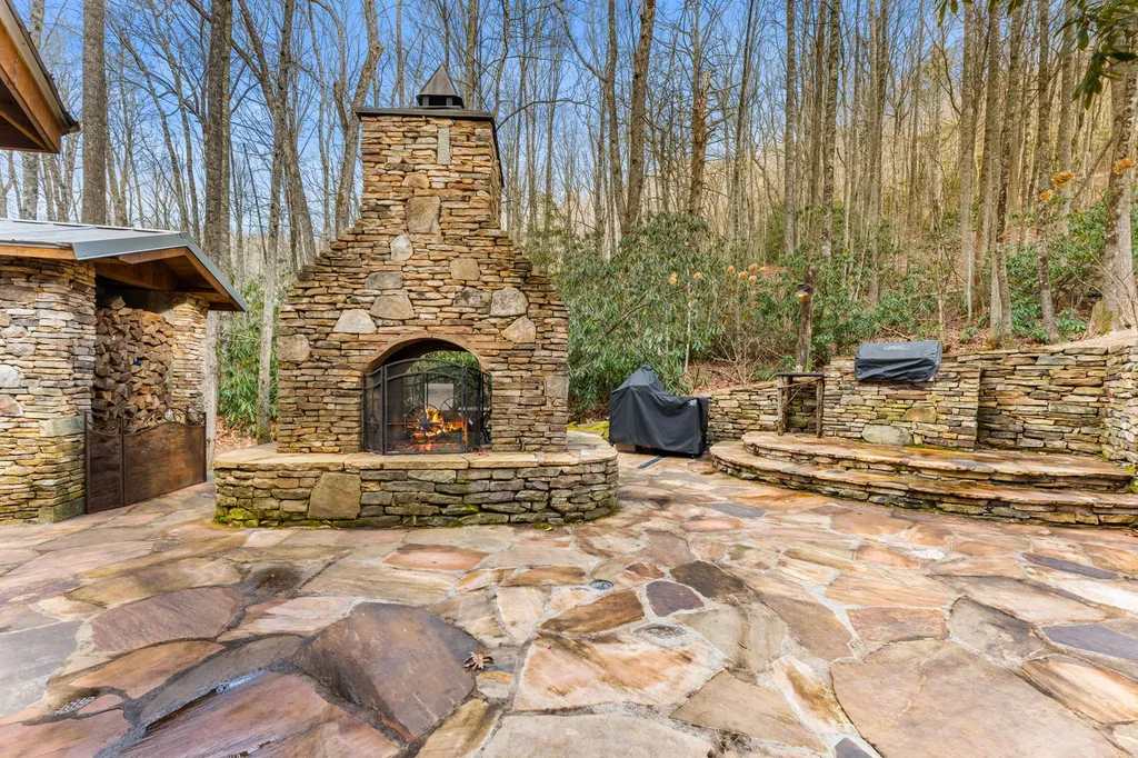 517 Joshs Trail Cashiers NC 28717