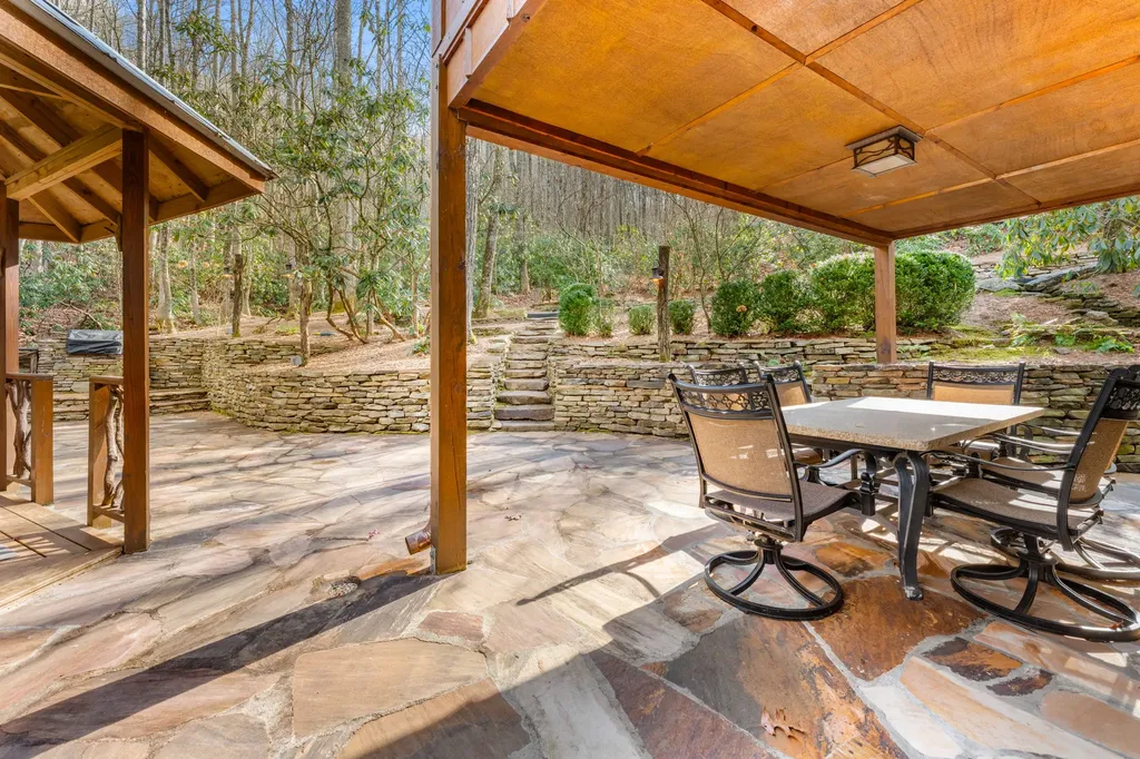 517 Joshs Trail Cashiers NC 28717