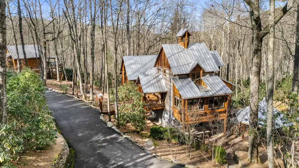 517 Joshs Trail Cashiers NC 28717