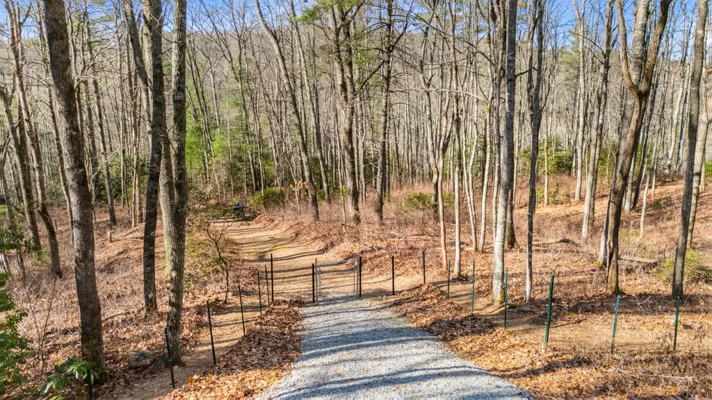 517 Joshs Trail Cashiers NC 28717