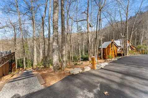 517 Joshs Trail Cashiers NC 28717