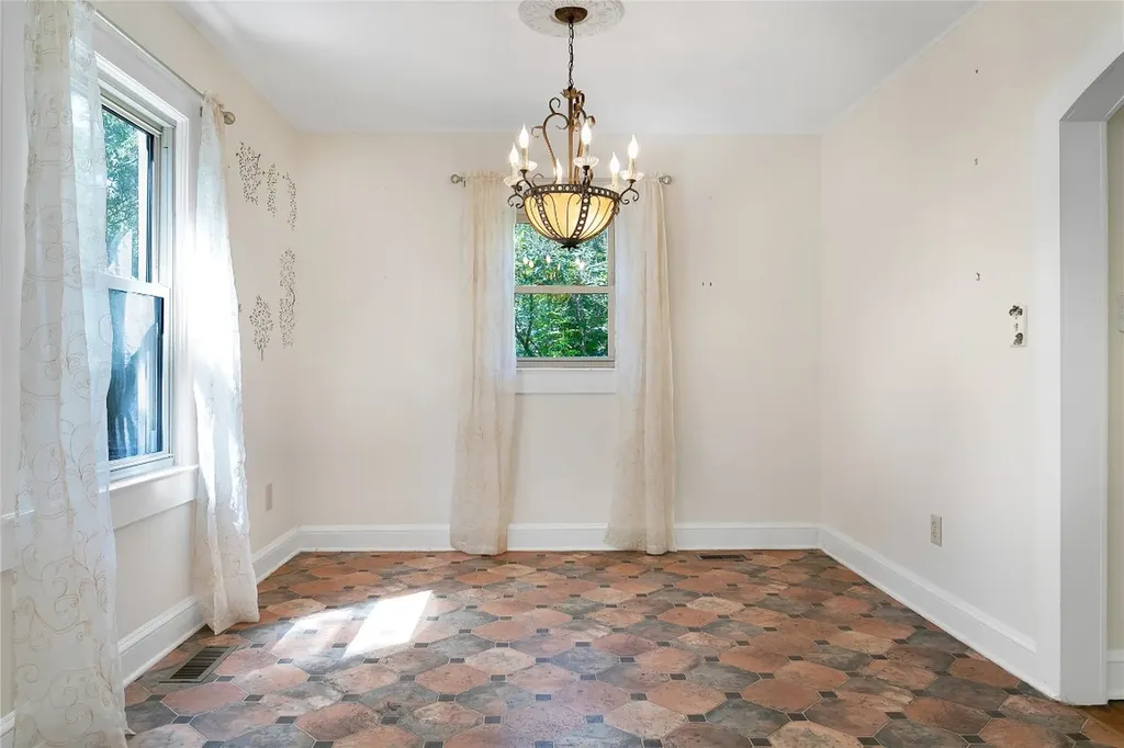 392 Old Hendersonville Highway Brevard NC 28712