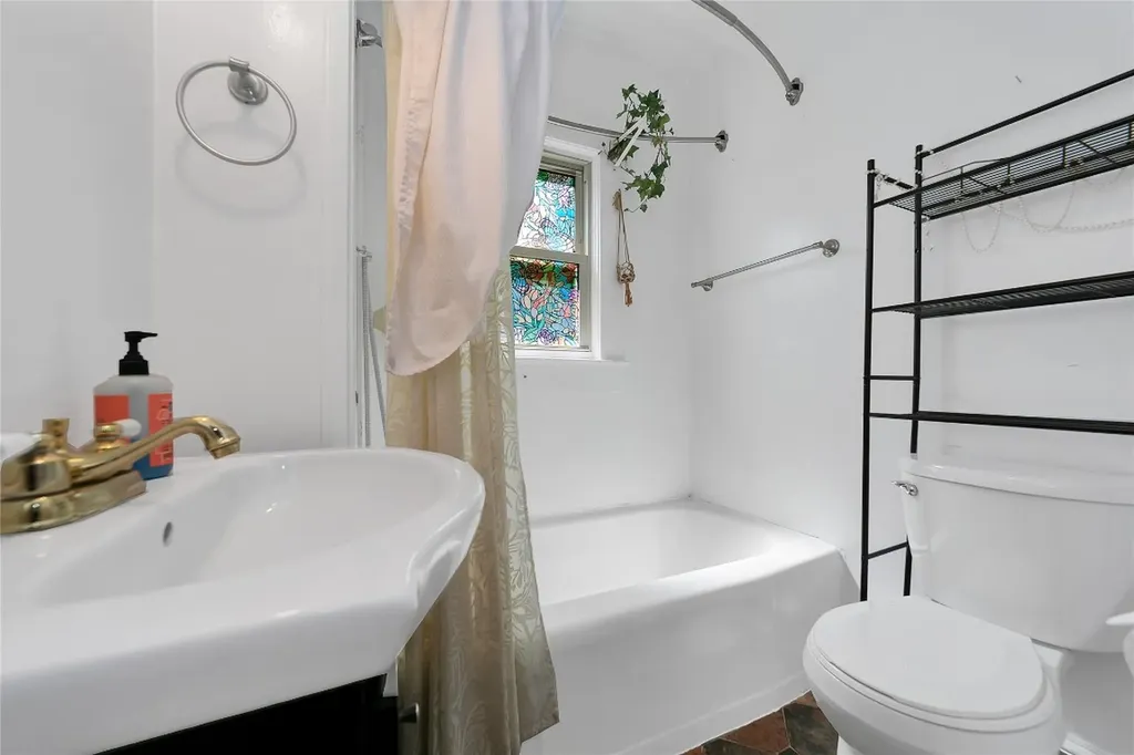 392 Old Hendersonville Highway Brevard NC 28712