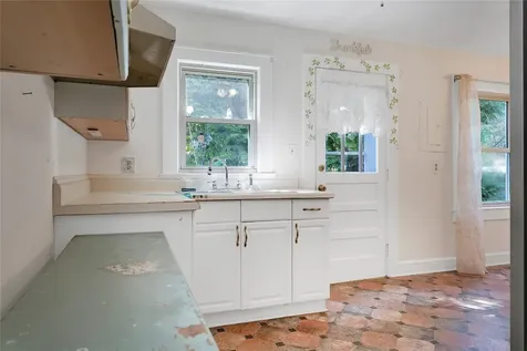 392 Old Hendersonville Highway Brevard NC 28712