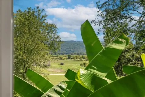 392 Old Hendersonville Highway Brevard NC 28712