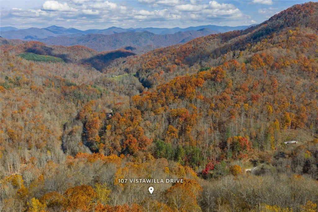 107 Vistawilla Drive Glenville NC 28736