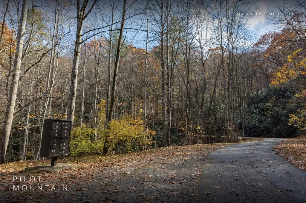 107 Vistawilla Drive Glenville NC 28736