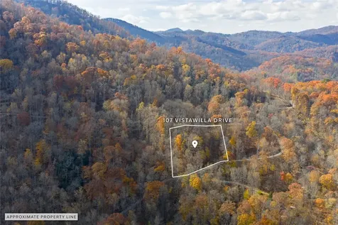 107 Vistawilla Drive Glenville NC 28736