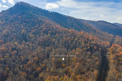 107 Vistawilla Drive Glenville NC 28736