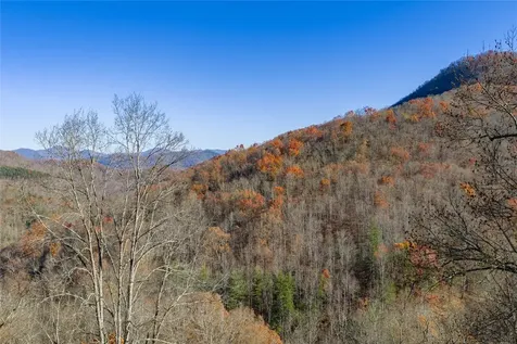 107 Vistawilla Drive Glenville NC 28736