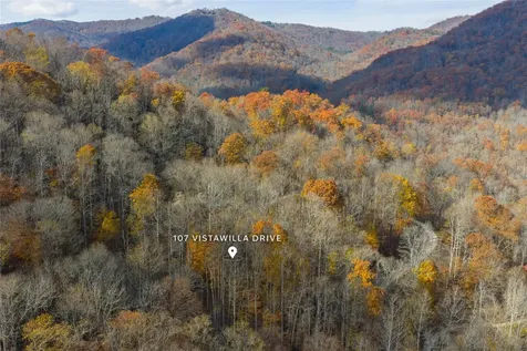 107 Vistawilla Drive Glenville NC 28736