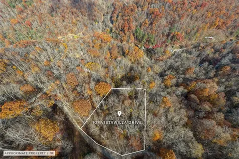 107 Vistawilla Drive Glenville NC 28736