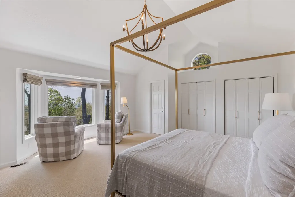 66 Summit Trail Highlands NC 28741