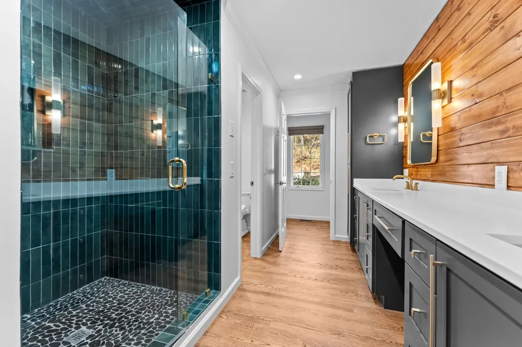 66 Summit Trail Highlands NC 28741