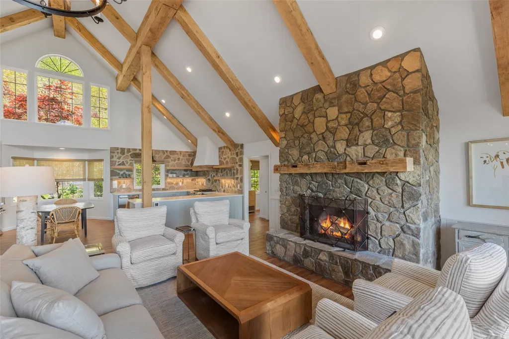 66 Summit Trail Highlands NC 28741