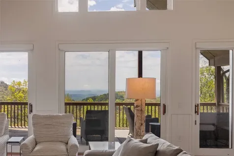 66 Summit Trail Highlands NC 28741