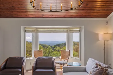 66 Summit Trail Highlands NC 28741