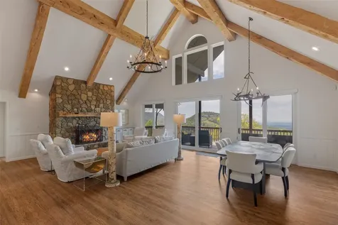 66 Summit Trail Highlands NC 28741