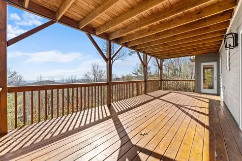 66 Summit Trail Highlands NC 28741