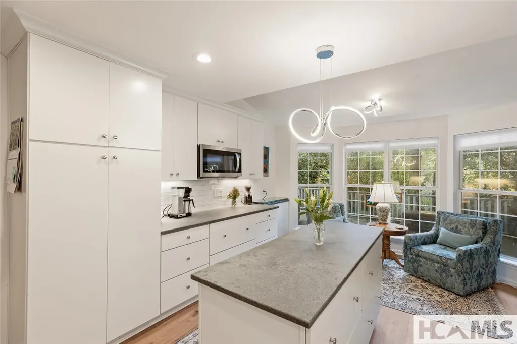 75 Hickory Drive Highlands NC 28741