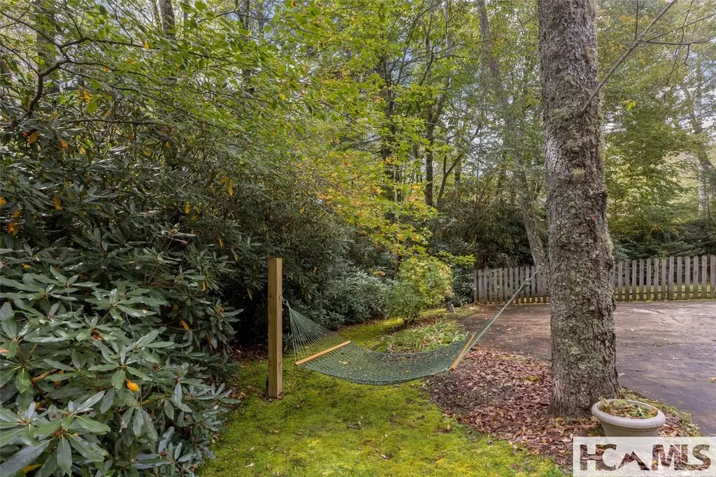 75 Hickory Drive Highlands NC 28741