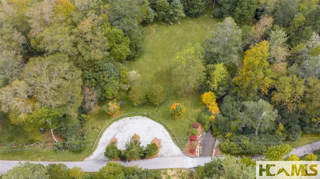 75 Hickory Drive Highlands NC 28741