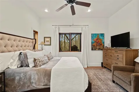 40 Ivy Court Sapphire NC 28774