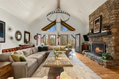 40 Ivy Court Sapphire NC 28774