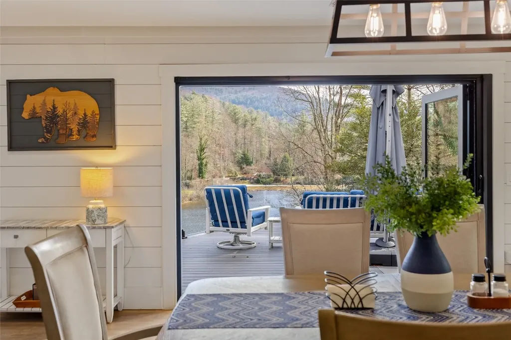 335 Twin Lakes Drive Highlands NC 28741