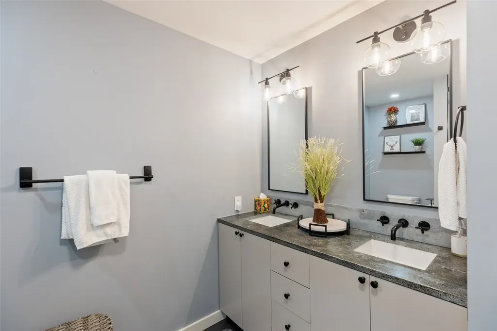 335 Twin Lakes Drive Highlands NC 28741