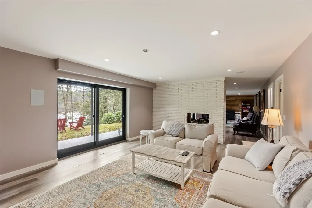 335 Twin Lakes Drive Highlands NC 28741