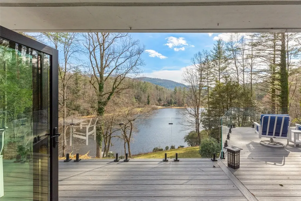 335 Twin Lakes Drive Highlands NC 28741