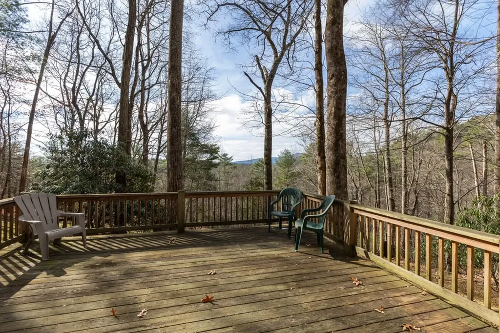 1696 Clear Creek Road Highlands NC 28741