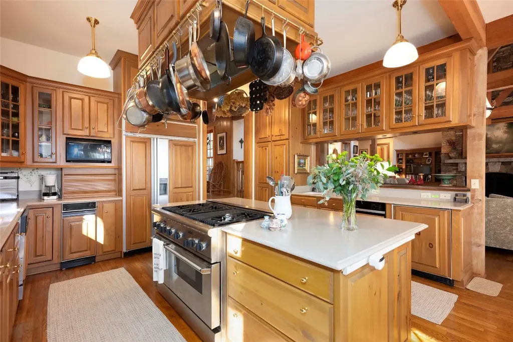 132 Red Bird Circle Lake Toxaway NC 28747