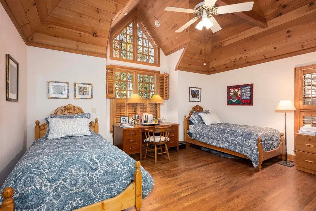 132 Red Bird Circle Lake Toxaway NC 28747