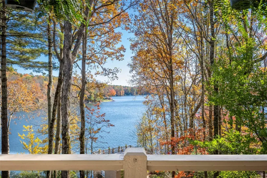 132 Red Bird Circle Lake Toxaway NC 28747