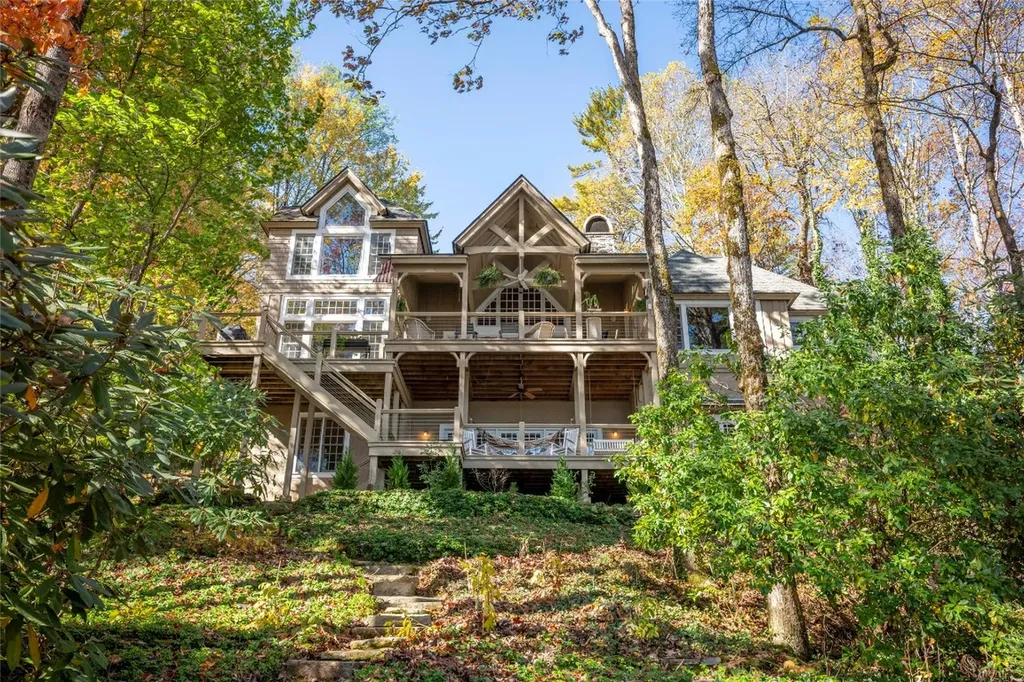 132 Red Bird Circle Lake Toxaway NC 28747